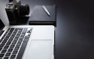 英国媒体惊呼：瑞士球员雪地奔跑像开了四驱模式，瑞士滑雪发生雪崩