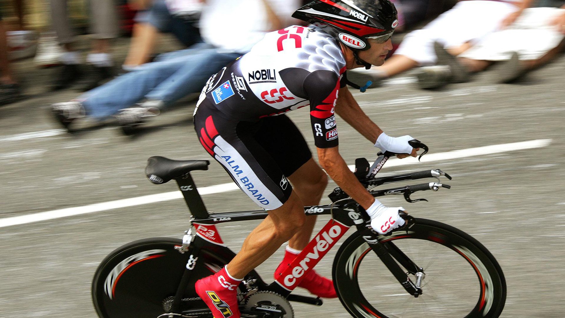 中国足球是否能构建可持续发展生态圈，中国足球改革实现全面发展